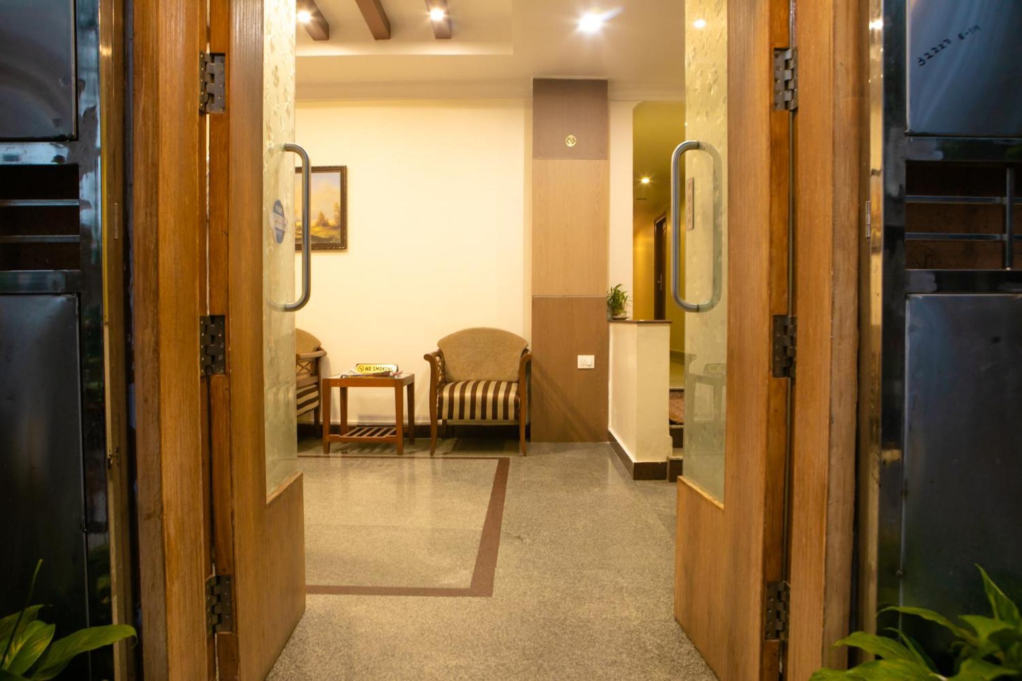 Hotel Stay Inn Бангалор Экстерьер фото